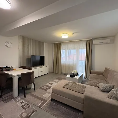 Panamera Of Ilidza Two-bedroom Apartmán *