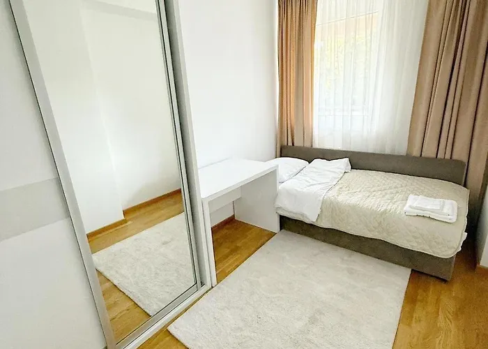 Panamera Of Ilidza Two-bedroom דירה *