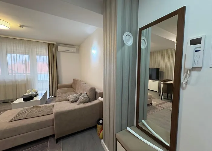 Panamera Of Ilidza Two-bedroom דירה סראייבו